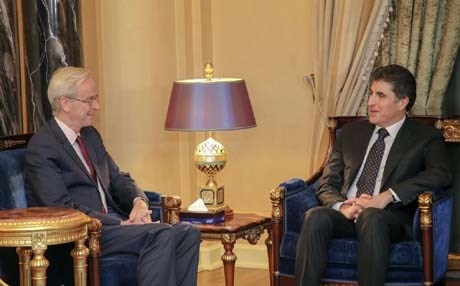 نيجيرفان البارزاني يجتمع مع وفد أمريكي رفيع ويبحثان تعزيز العلاقات بين أربيل وبغداد