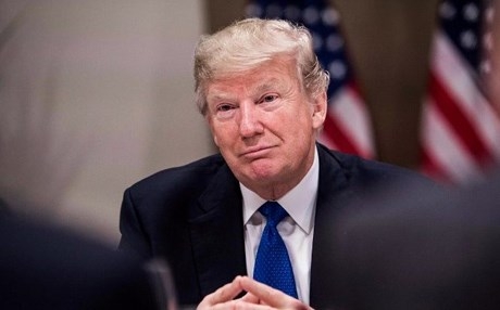 ترمب يهنئ المسلمين بحلول عيد الفطر