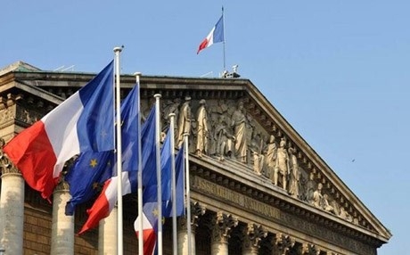 باريس تنفي طلب العراق أموالاً مقابل تخفيف أحكام إعدام بحق 