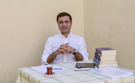  دميرتاش: صراع السلطة غريبٌ علينا