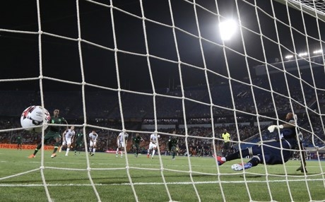 الجزائر تغلب نيجيريا في الثانية الأخيرة وتتأهل لنهائي إفريقيا