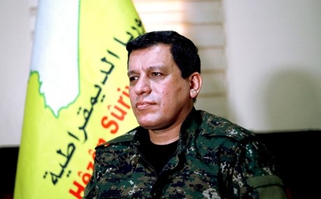 قائد قوات سوريا الديمقراطية: حربٌ كبيرة ستندلع في حال تعرضت مناطق شرق الفرات لهجوم