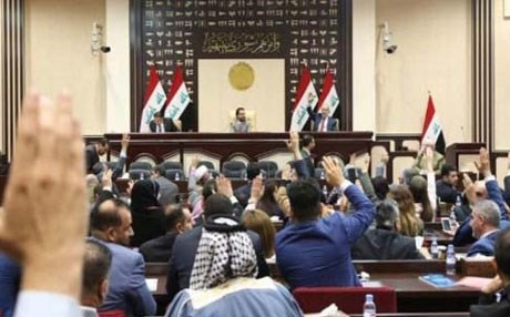 القانونية النيابية: البرلمان العراقي ماضٍ في رفع الحصانة عن 30 من أعضائه 