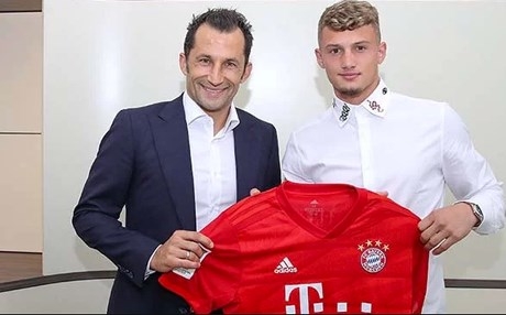 بايرن ميونيخ يتعاقد مع كويسانسي حتى 2024