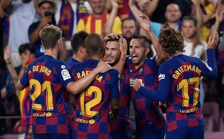 برشلونة يحقق انتصاره الأول في الدوري الإسباني بخماسية