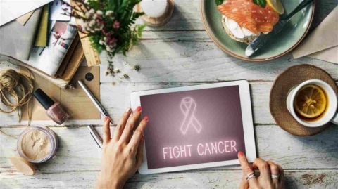 10 أطعمة كفيلة لمحاربة سرطان الثدي... تناوليها!