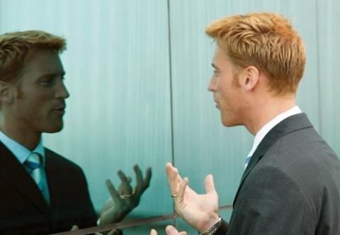 هل المونولوج حالة مرضية؟