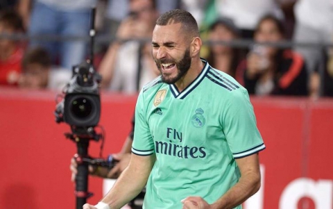 رأسية بنزيما تمنح ريال مدريد وصافة الدوري الإسباني