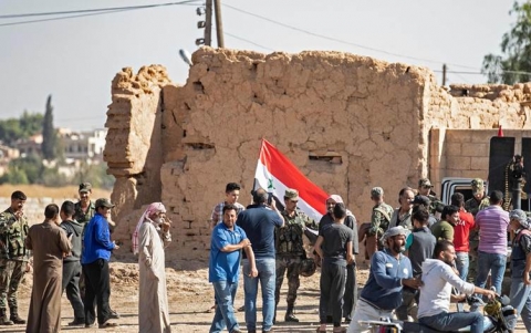 الإدارة الذاتية تلمح لاتفاق سياسي قريب مع الحكومة السورية