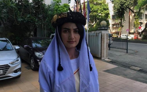 منح جائزة الأم تيريزا الدولية لناجية كوردية إزيدية