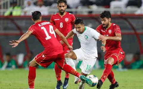 البحرين تفوز على السعودية وتتوج بكأس 