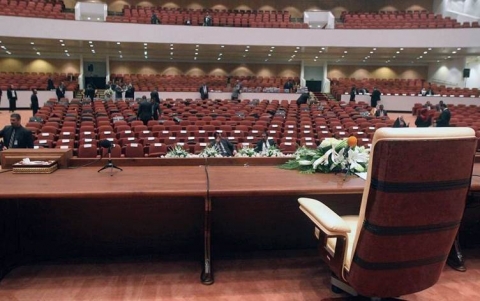 مرشح جديد لرئاسة الحكومة العراقية على طاولة الرئاسة