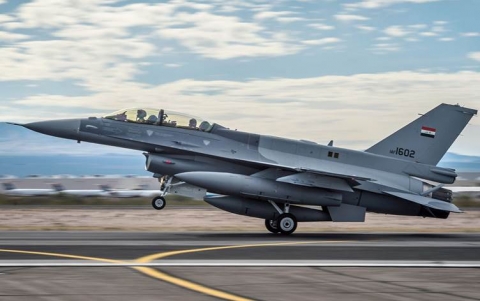 الإعلام الأمني: طائرات ال F_16 العراقية تدمر معسكر تدريب لداعش في جبال حمرين