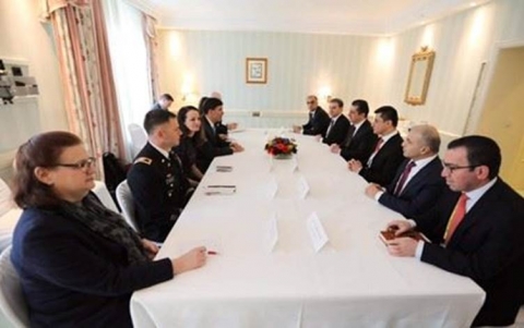 مسرور البارزاني يجتمع بوزير الدفاع الأمريكي