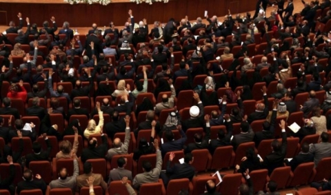 محلل سياسي: التحقيق بملف الكهرباء «بأثر رجعي» خطوة نوعية.. نخشى من التسويف