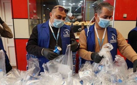 مؤسسة روانكة توزع مساعدات غذائية على خمسة آلاف عائلة