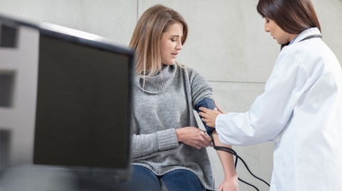 هذه الأطعمة تضبط ضغط الدم وتمنع السكتة الدماغية