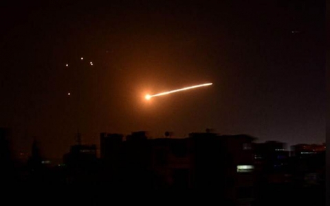 مقتل 9 أشخاص بغارات اسرائيلية على حماة السورية