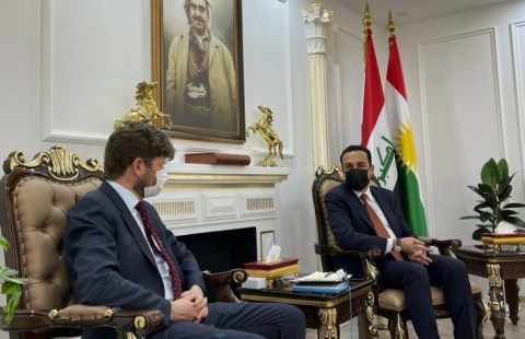 القنصل الفرنسي ومحافظ أربيل يبحثان التنسيق في 3 قطاعات