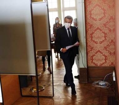 الانتخابات المحلية الفرنسية.. حزب ماكرون يخسر في معظم المدن الكبرى