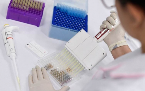 العراق يحجز كميات من علاج كورونا