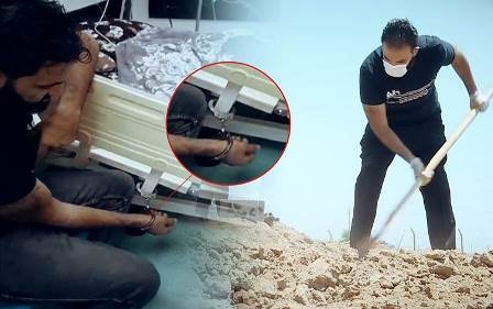 الرجل المقيد لسرير عليه جثة زوجته: صرخت وناديت كثيراً ولم ينجدنا أحد