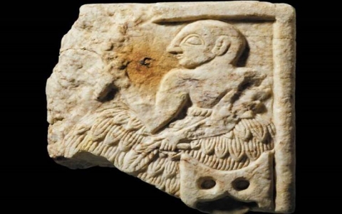 العراق يستعيد لوحاً سومرياً نادراً يعود لأربعة آلاف سنة