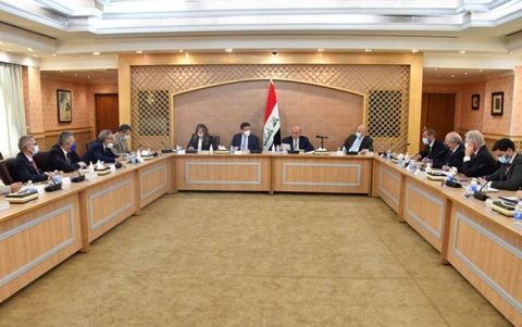 وزير الخارجية يعرض على سفراء الاتحاد الأوروبي جهود الحكومة بمجال تأمين البعثات