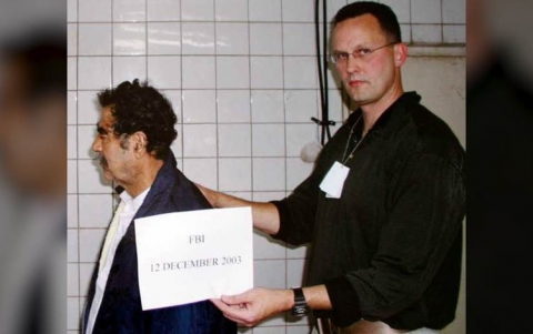 وفاة عميل FBI اعتقل صدام حسين عام 2003 ووصفه بـ