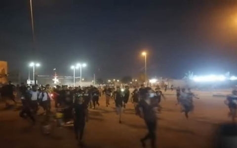 الداخلية العراقية: قواتنا ملتزمة بعدم استخدام السلاح ضد المتظاهرين ونحقق في مقتل متظاهر بالبصرة