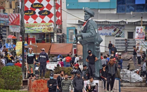 الكاظمي مكلفاً لجنة عليا بإدارة الأزمة في ذي قار: حريصون على نصرة الاحتجاج السلمي