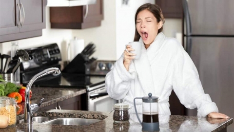 4 طرق صحية للاستيقاظ باكرا بنشاط!