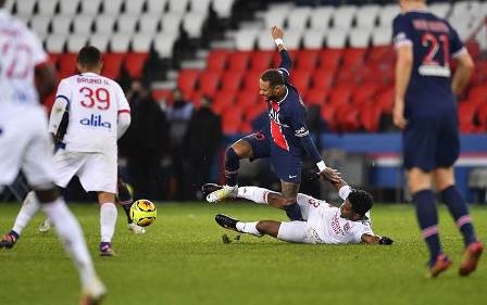 عقوبة قوية بحق المتسبب بإصابة نيمار