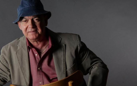 مُجدد الموسيقى التراثية العراقية إلهام المدفعي يغني للأمل في مرحلة بعد الوباء