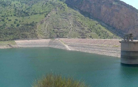 تلجأ للطاقة الشمسية وتستبعد الرياح.. كهرباء إقليم كوردستان تحذّر من قلة التجهيز جراء نقص المياه