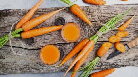 على المدخنين التوقف فوراً عن تناول الجزر!