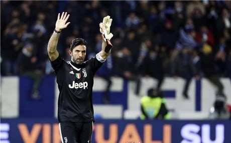 بوفون يحسم مستقبله يوم الخميس المقبل