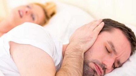 دراسة: الشخير ليس حكرًا على الرجال‎