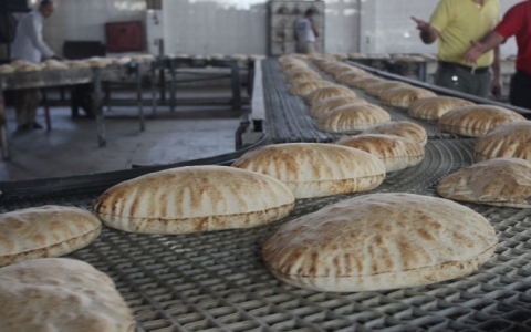 استياء شعبي من تفاقم أزمة الخبز في قامشلو والحسكة