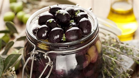 الزيتون الأسود... علاج صحيّ ذات فوائد متعددة