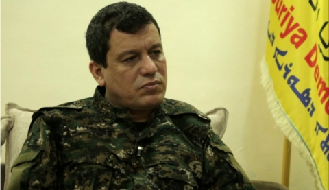 قائد ‹قسد› بصدد حرق علم كوردستان في بغداد: يجب حماية مقدسات الشعوب ومحاسبة المخلين