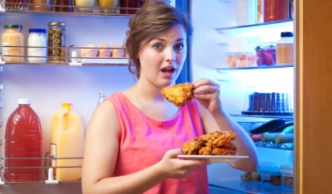  تناول الطعام ليلاً لا يؤدي الى زيادة الوزن والسمنة!