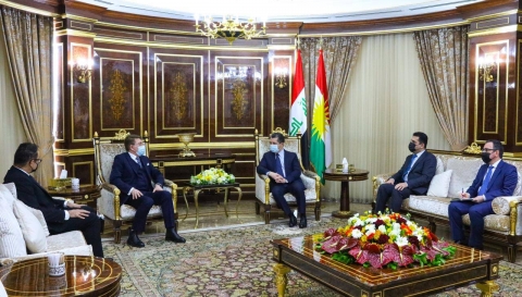 مسرور بارزاني يستقبل الطبيب الكوردي آزاد النجار .. مبتكر القلب الصناعي