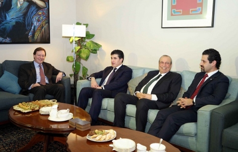 وفد الإقليم يجتمع مع السفير البريطاني في بغداد