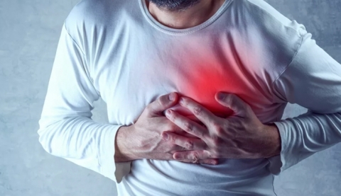 12 نوع من المواد الغذائية تقلل من خطر الإصابة بالنوبات القلبية إلى النصف