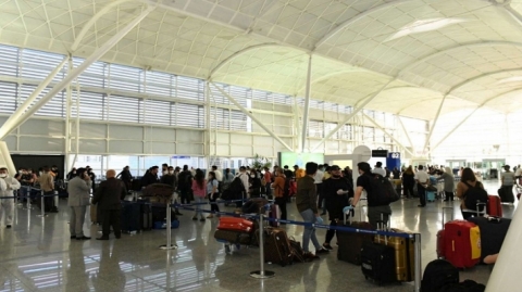 استمرار اجلاء مواطني اقليم كوردستان العالقين في الخارج .. إعادة 223 منهم من السويد والامارات