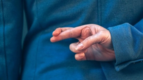 هل تستطيع كشف الكاذبين ؟؟