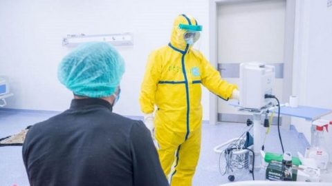 اثر اصابته بـ