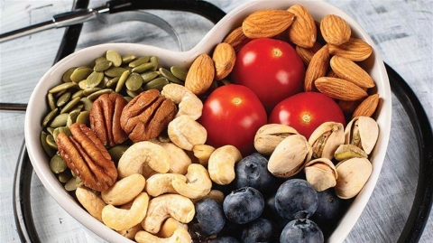 قائمة الأطعمة التي تعزز طول العمر في احدث دراسة بريطانية