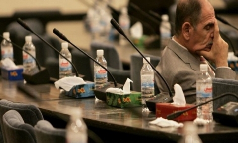 محلل سياسي : الهيئات المستقلة اساس الدولة .. الاحزاب تسيطر عليها خلافاً للقانون